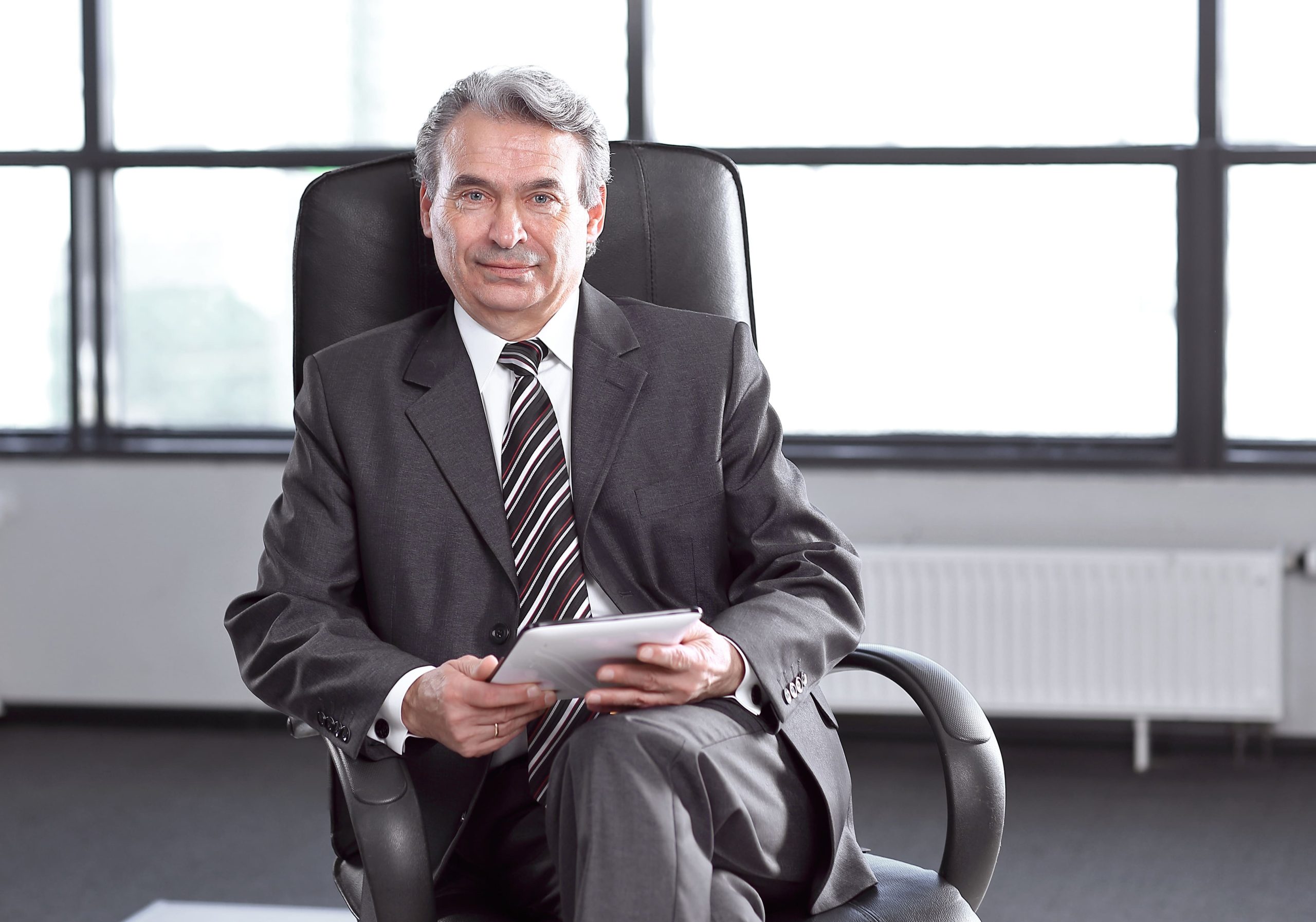 Heavy duty boss chairs office furniture for big and tall users with reinforced frame